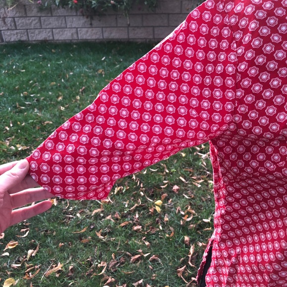 Vintage red floral blouse like Rosie the Riveter - Picture 4 of 8